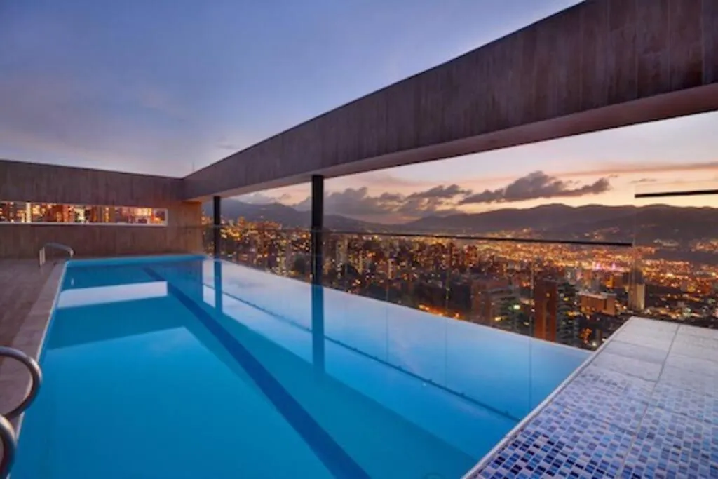 公寓 麦德林Energy Living 804 - New Luxury Apt, Huge Balcony公寓